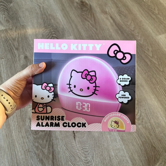 Hello Kitty Sunrise Alarm Clock - Picture 3 of 7